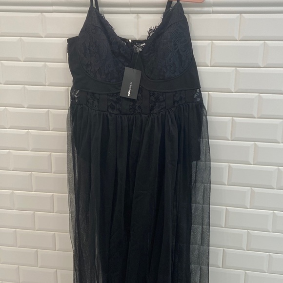 Super sexy, black corset maxi dress. - Picture 4 of 4